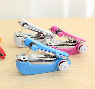 🧵 Portable Mini Manual Sewing Machine – Handy Sewing Tool for Quick Fixes 🧵