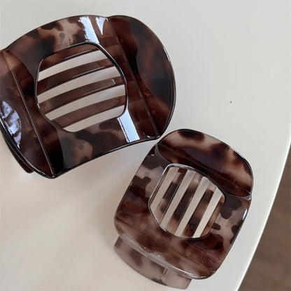 Simple & Elegant Duckbill Hairpin